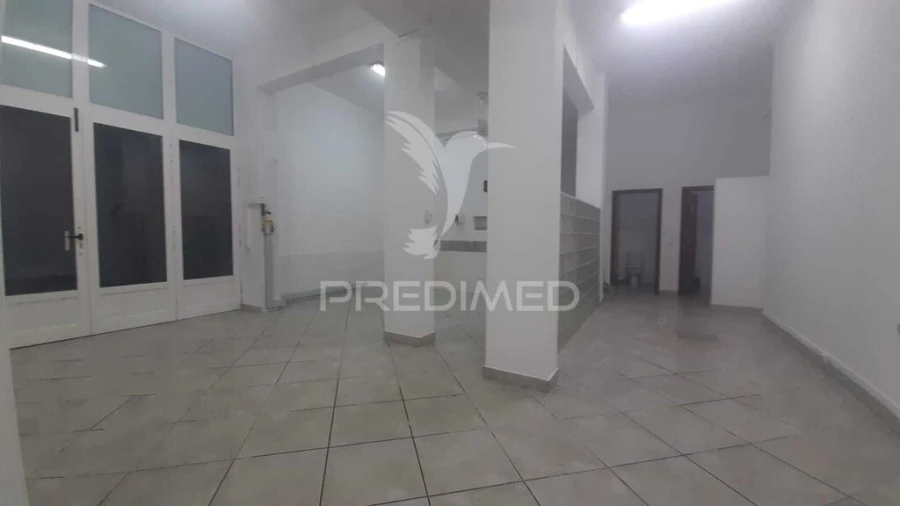 Loja para Arrendamento em Setubal (São Sebastião) Foto 8