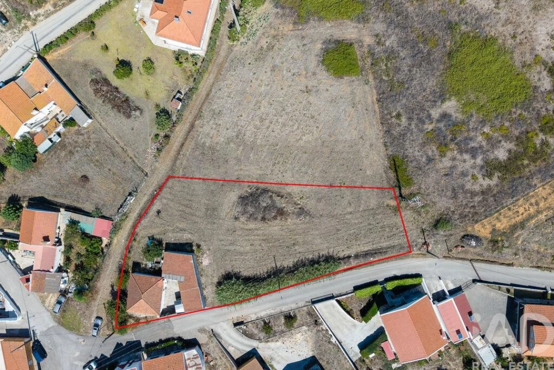 Moradia T2 para Venda em Santa Maria, São Pedro e Matacães Foto 1