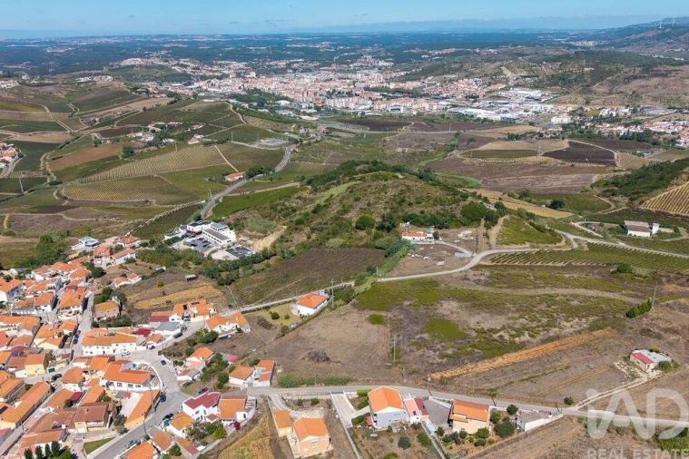 Moradia T2 para Venda em Santa Maria, São Pedro e Matacães Foto 25