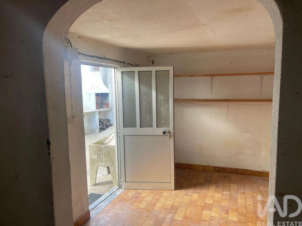 Moradia T2 para Venda em Santa Maria, São Pedro e Matacães Foto 7