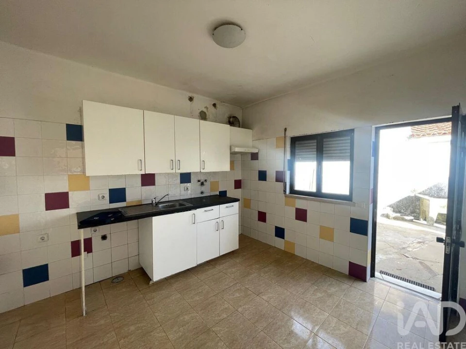 Moradia T2 para Venda em Santa Maria, São Pedro e Matacães Foto 12