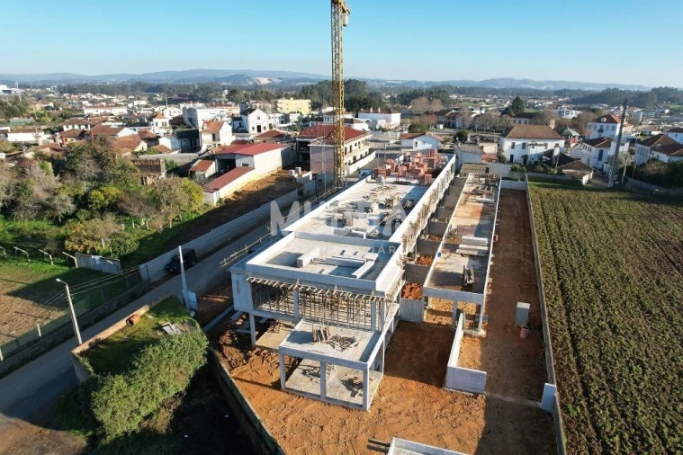 Moradia T3 para Venda em Loureiro Foto 10