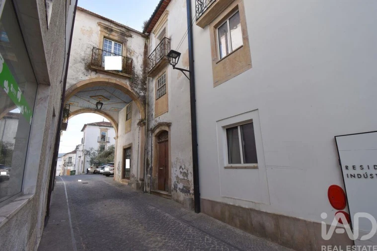 Moradia T4 para Venda em São Miguel, Santa Eufémia e Rabaçal Foto 3