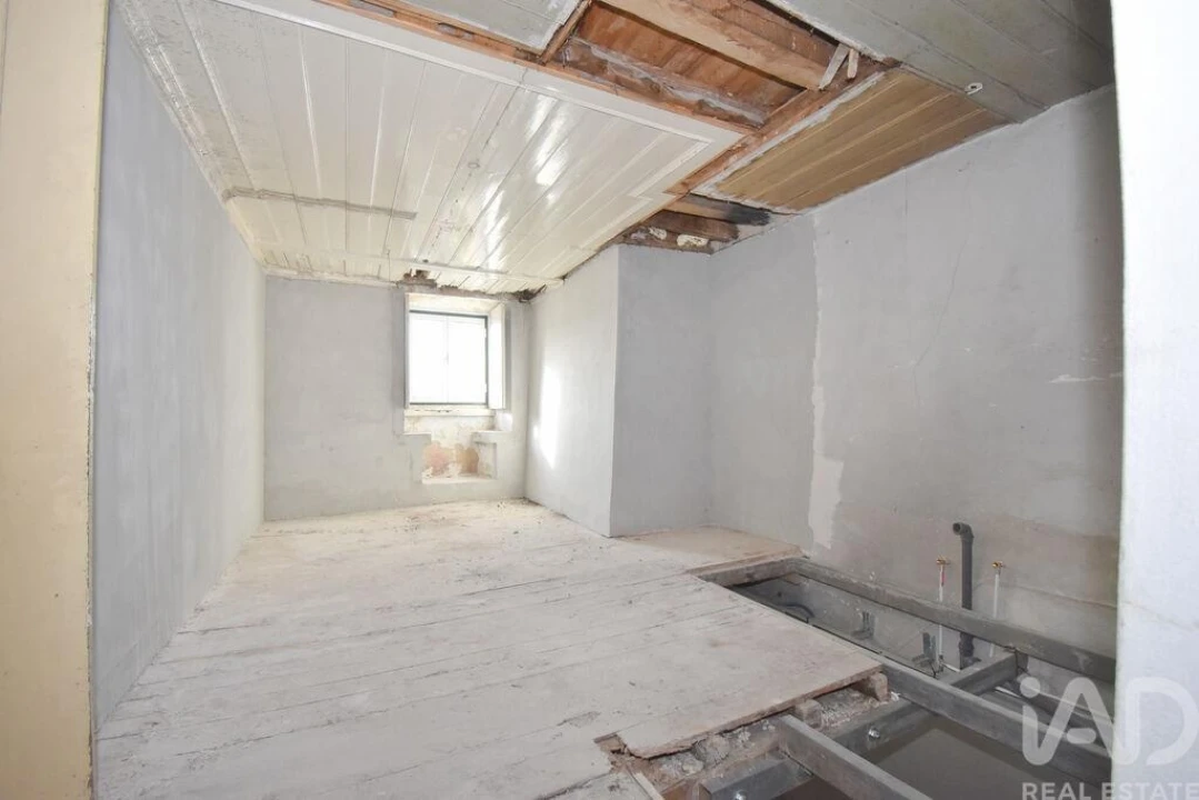 Moradia T4 para Venda em São Miguel, Santa Eufémia e Rabaçal Foto 8