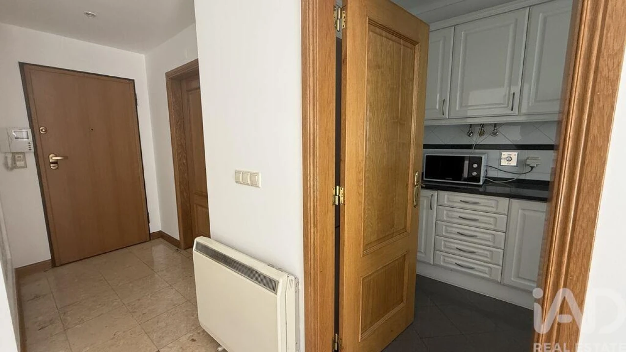 Apartamento T2 para Arrendamento em Misericórdia Foto 10