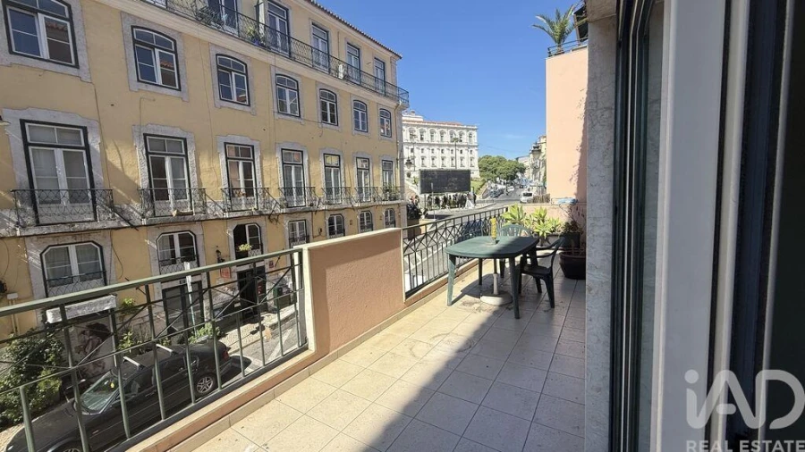 Apartamento T2 para Arrendamento em Misericórdia Foto 4