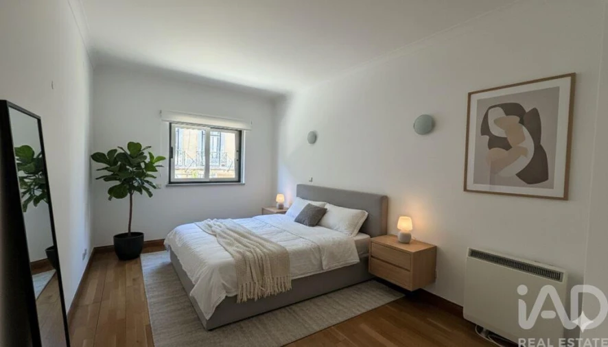 Apartamento T2 para Arrendamento em Misericórdia Foto 14