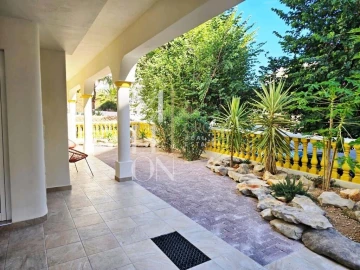 Apartamento T3 para Venda em Albufeira e Olhos de Água