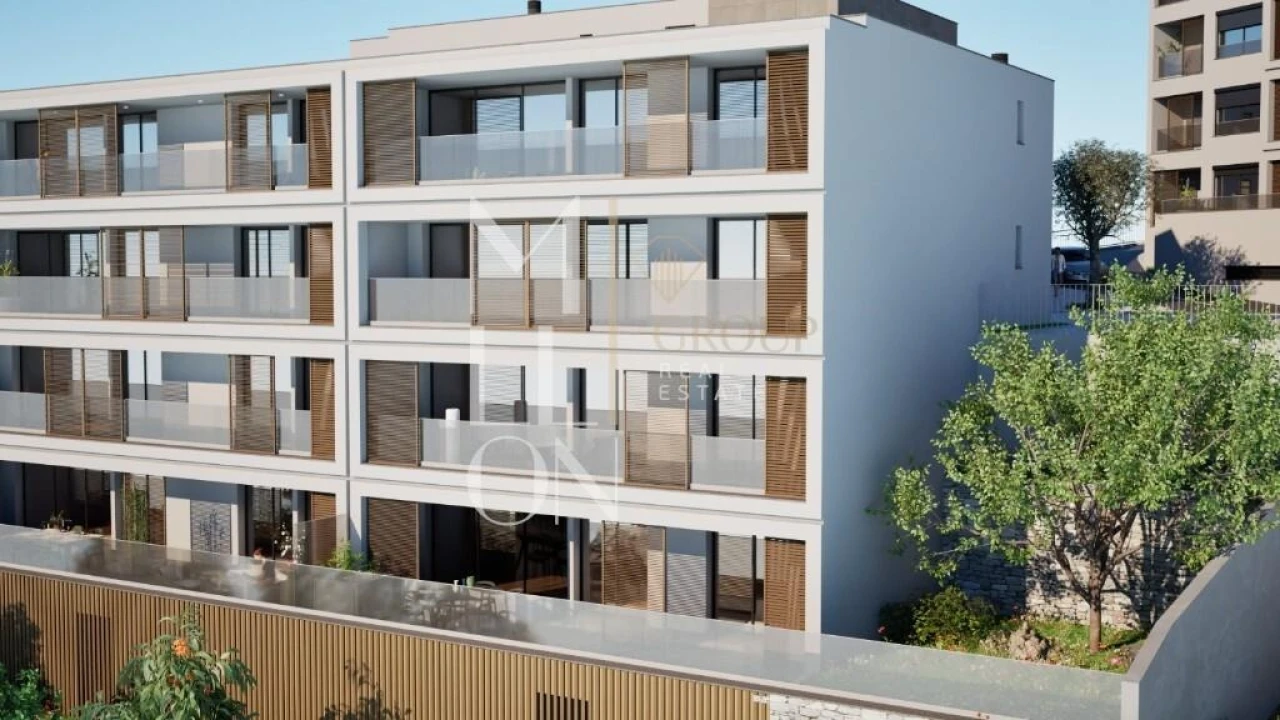 Apartamento T1 para Venda em Estreito de Camara de Lobos Foto 4