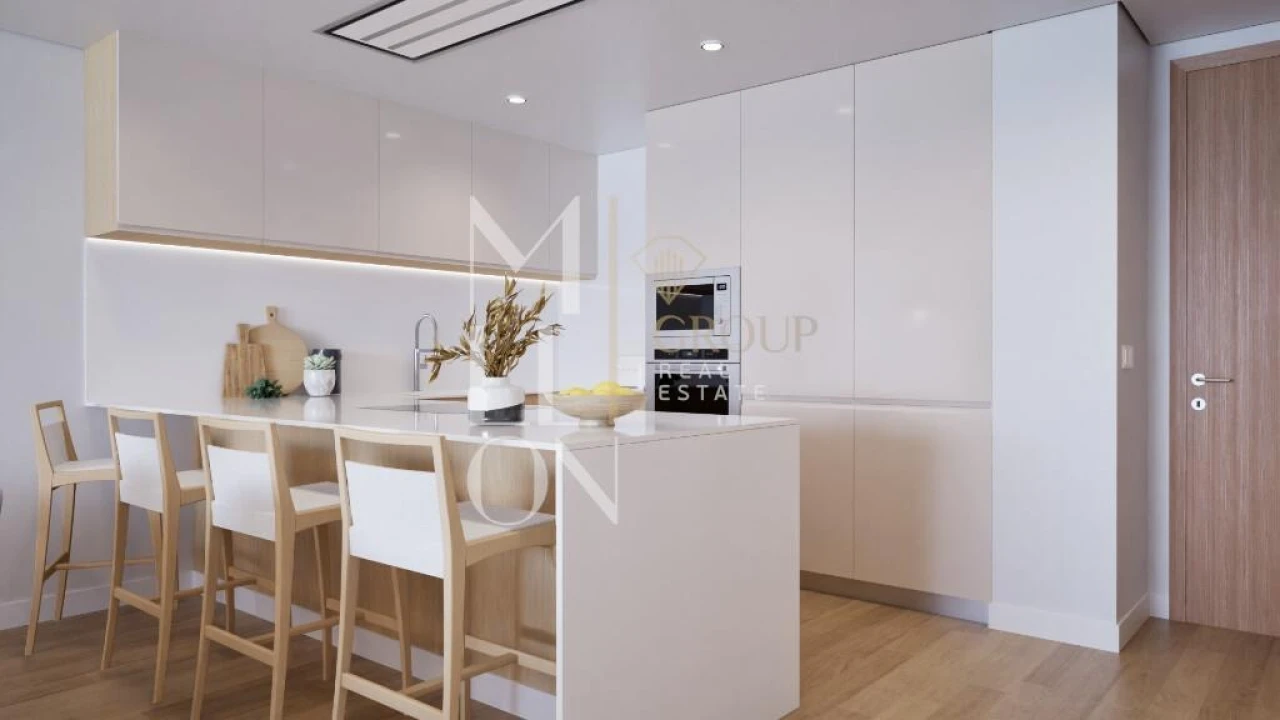 Apartamento T1 para Venda em Estreito de Camara de Lobos Foto 12