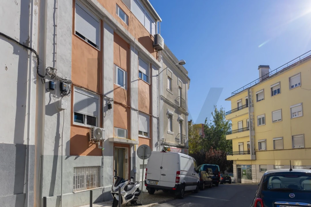 Apartamento T2 para Arrendamento em Beato Foto 30