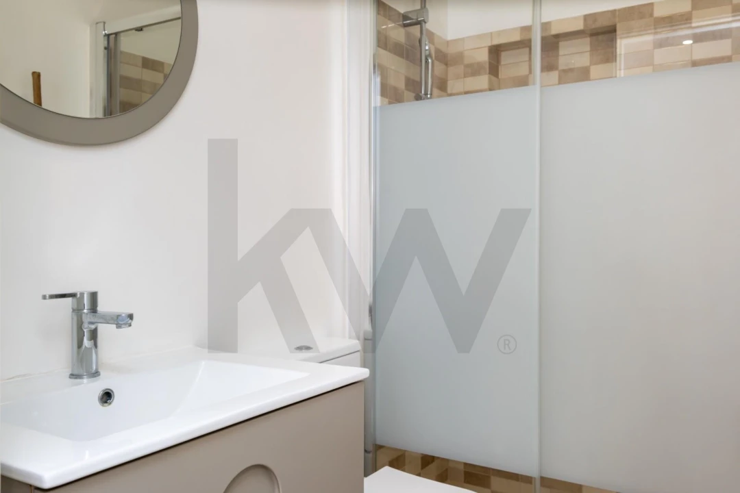 Apartamento T2 para Arrendamento em Beato Foto 21