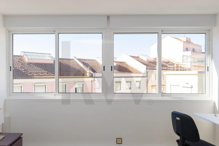 Apartamento T2 para Arrendamento em Beato Foto 17