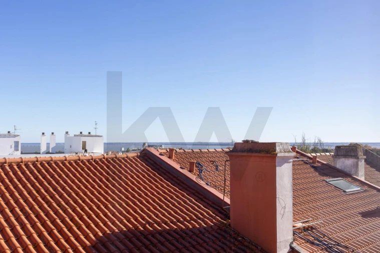 Apartamento T2 para Arrendamento em Beato Foto 11