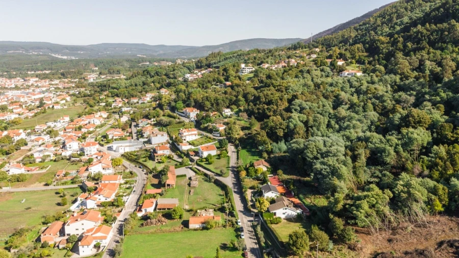 Moradia T1 para Venda em Lousã e Vilarinho Foto 7