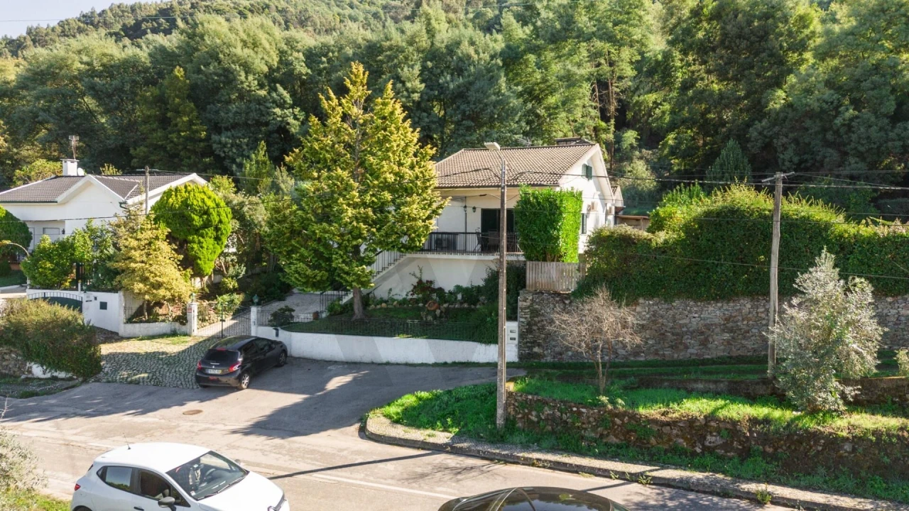 Moradia T3 para Venda em Lousã e Vilarinho Foto 38