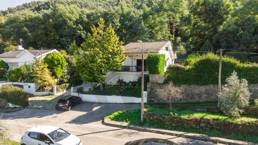 Moradia T3 para Venda em Lousã e Vilarinho Foto 38