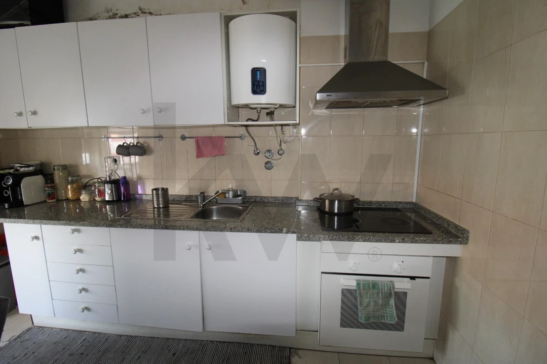 Apartamento T2 para Venda em Alfragide Foto 38