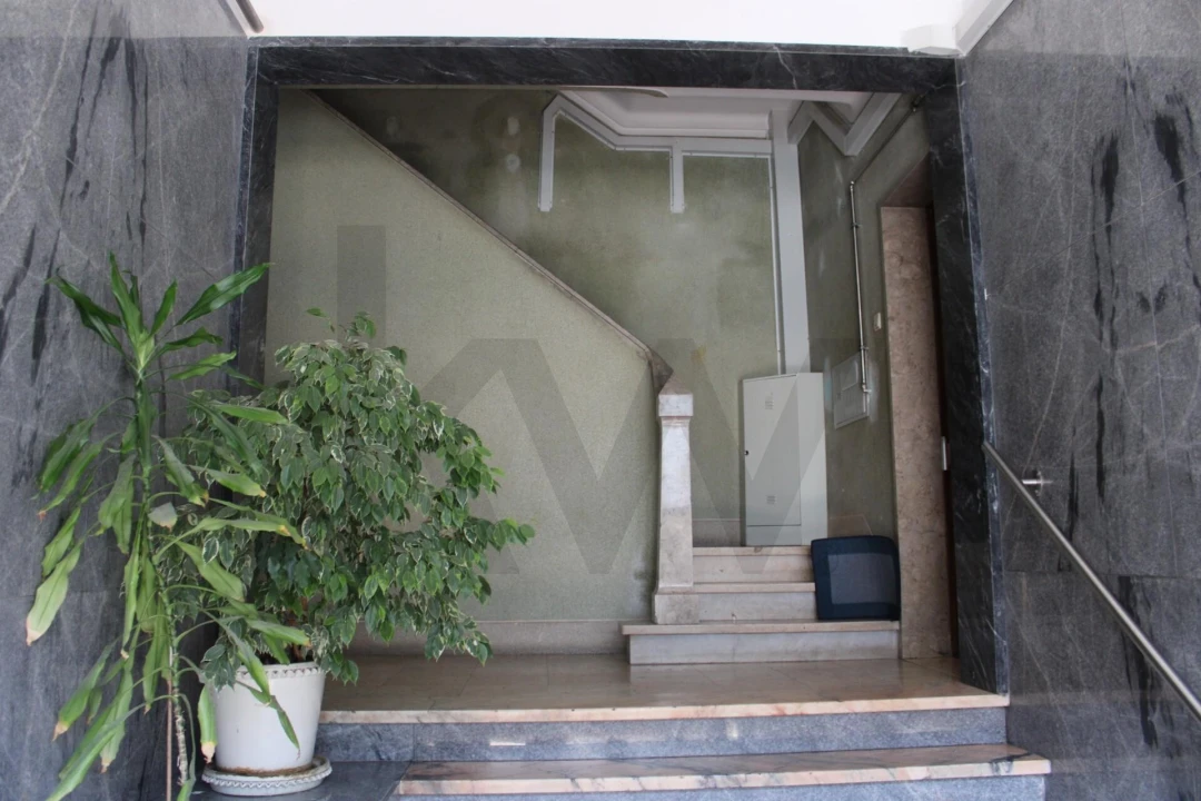 Apartamento T2 para Venda em Alfragide Foto 8