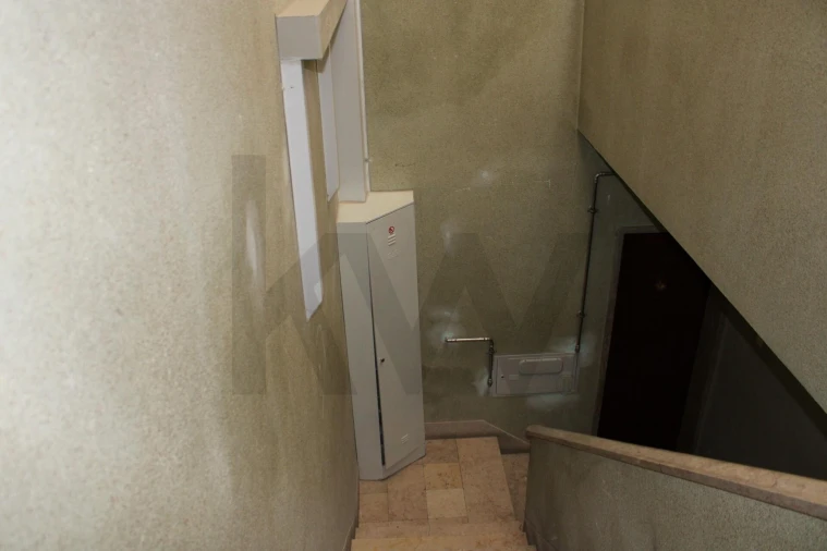 Apartamento T2 para Venda em Alfragide Foto 9