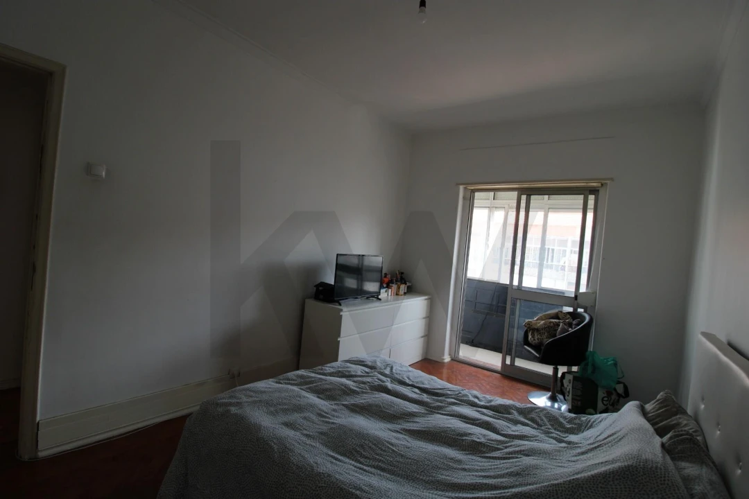 Apartamento T2 para Venda em Alfragide Foto 31