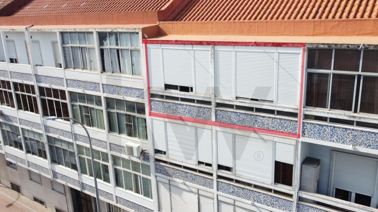 Apartamento T2 para Venda em Alfragide Foto 3