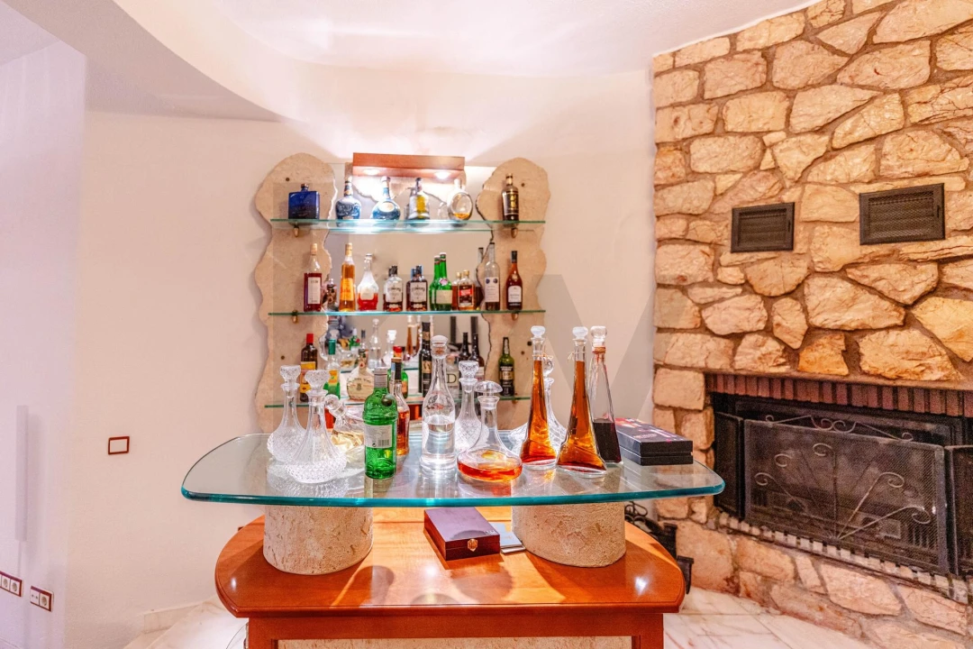 Moradia T4 para Venda em Mexilhoeira Grande Foto 34