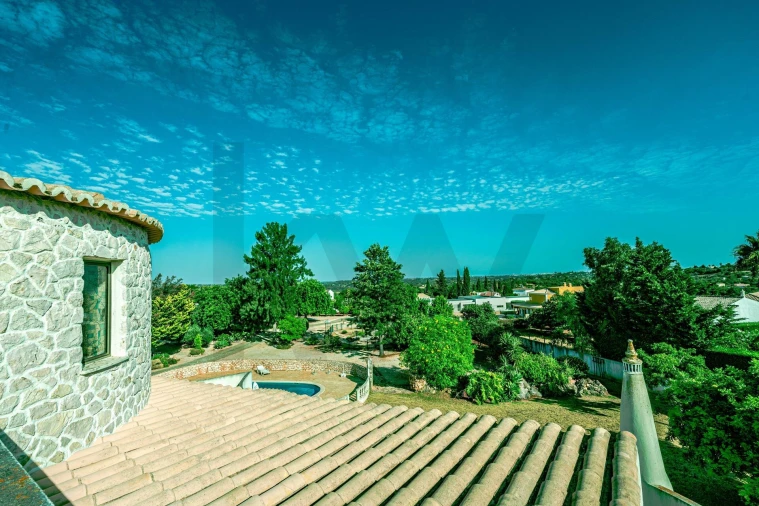 Moradia T4 para Venda em Mexilhoeira Grande Foto 18