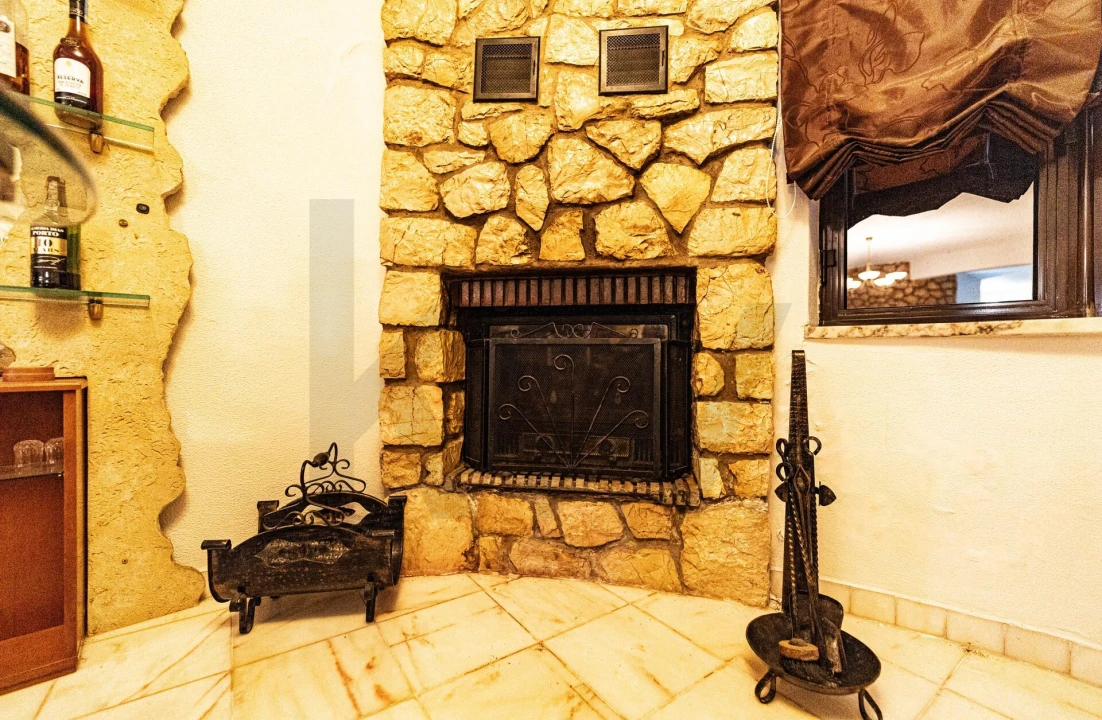 Moradia T4 para Venda em Mexilhoeira Grande Foto 33