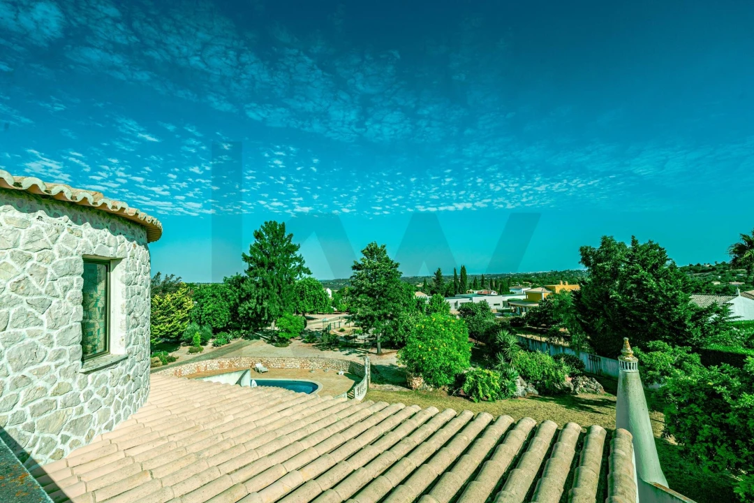 Moradia T4 para Venda em Mexilhoeira Grande Foto 18