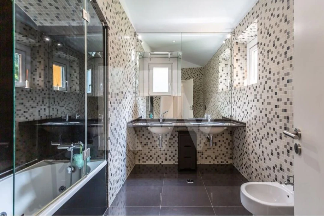 Moradia T7 para Venda em São João das Lampas e Terrugem Foto 27