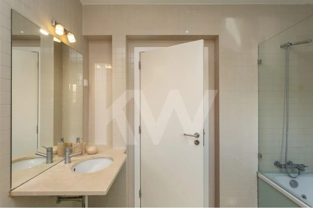 Moradia T7 para Venda em São João das Lampas e Terrugem Foto 23