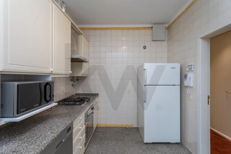Apartamento T2 para Arrendamento em Avenidas Novas Foto 44