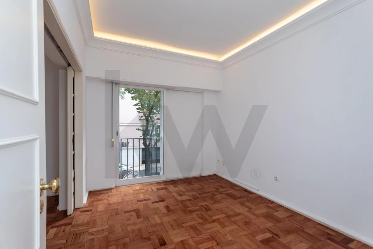 Apartamento T2 para Arrendamento em Avenidas Novas Foto 24