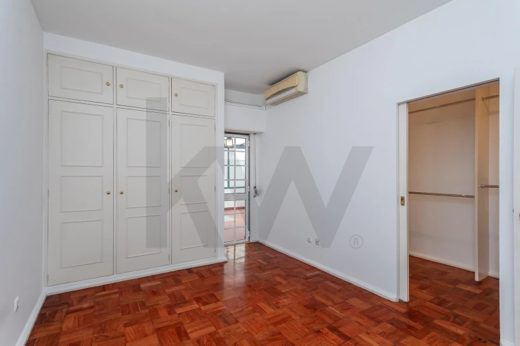 Apartamento T2 para Arrendamento em Avenidas Novas Foto 31