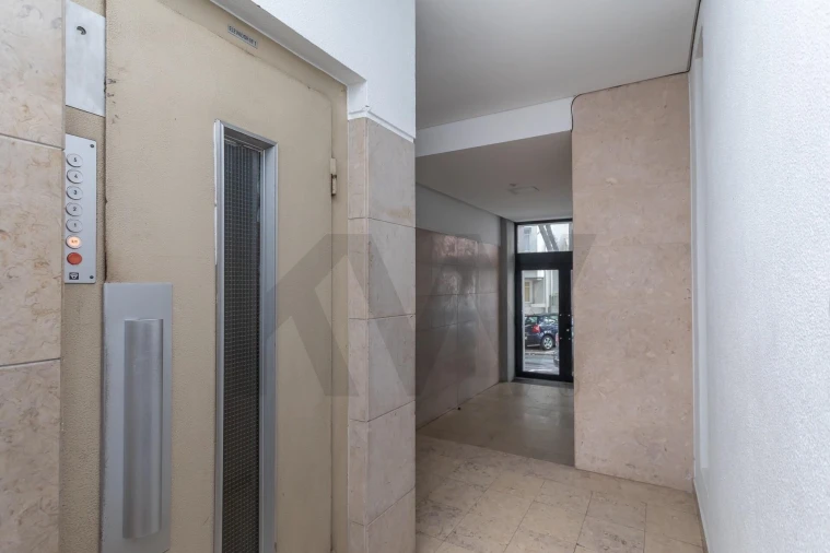 Apartamento T2 para Arrendamento em Avenidas Novas Foto 54