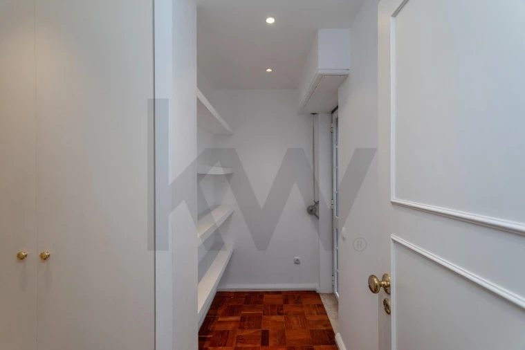 Apartamento T2 para Arrendamento em Avenidas Novas Foto 16