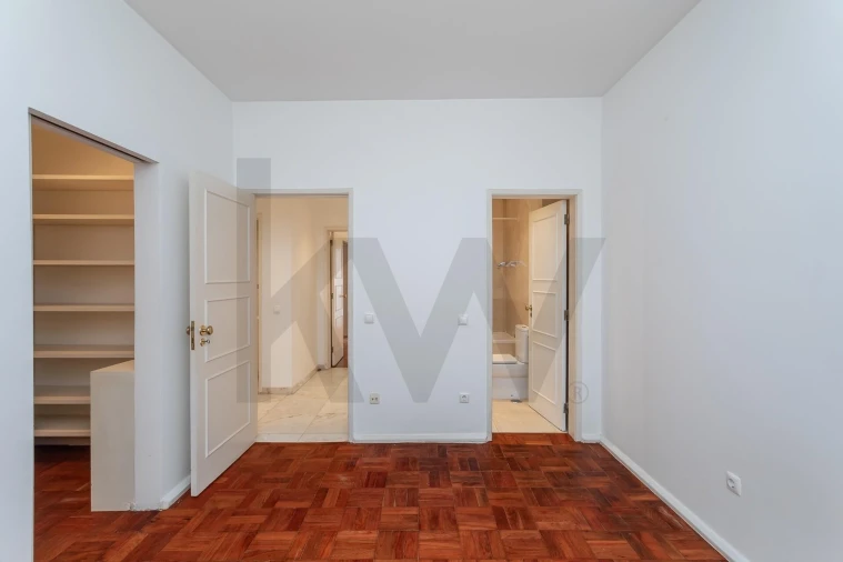 Apartamento T2 para Arrendamento em Avenidas Novas Foto 33