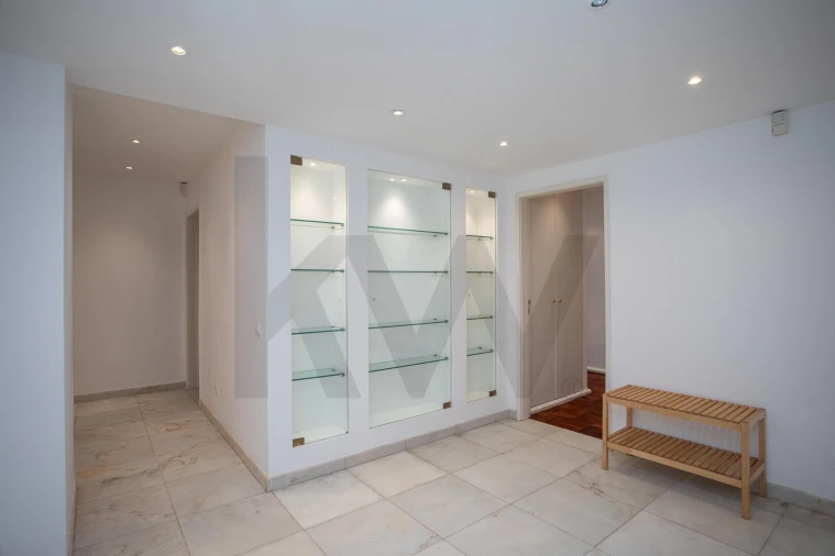 Apartamento T2 para Arrendamento em Avenidas Novas Foto 1