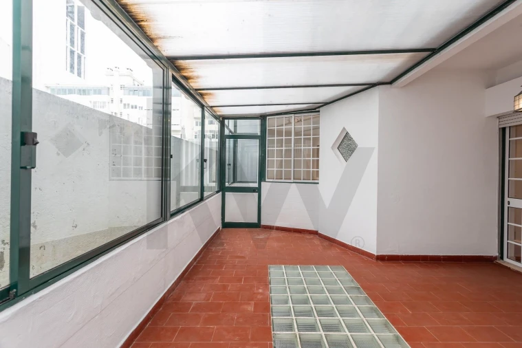 Apartamento T2 para Arrendamento em Avenidas Novas Foto 27