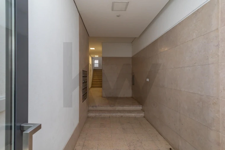 Apartamento T2 para Arrendamento em Avenidas Novas Foto 6