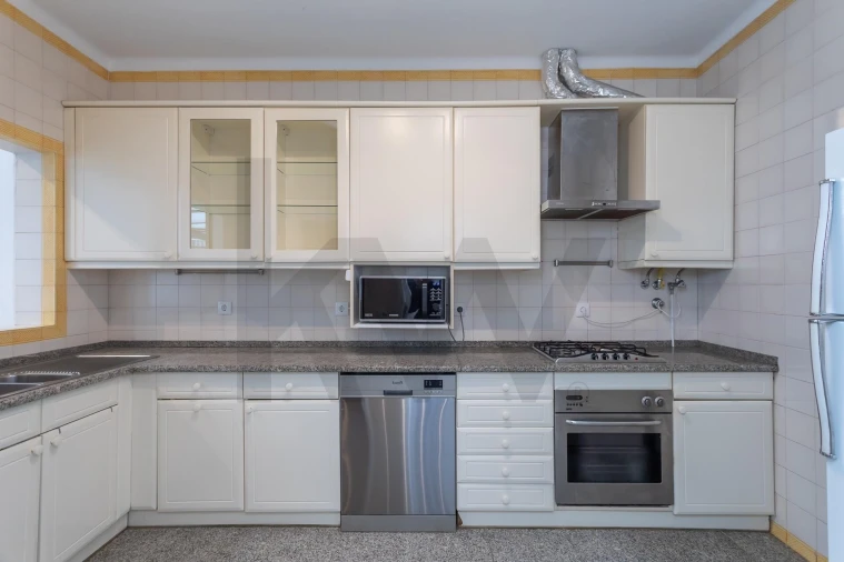 Apartamento T2 para Arrendamento em Avenidas Novas Foto 41