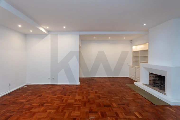 Apartamento T2 para Arrendamento em Avenidas Novas Foto 13