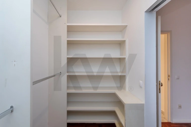 Apartamento T2 para Arrendamento em Avenidas Novas Foto 37