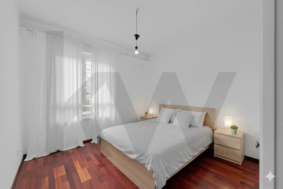 Apartamento T3 para Arrendamento em Moscavide e Portela Foto 14