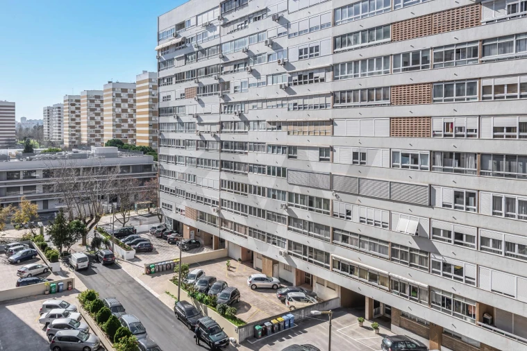 Apartamento T3 para Arrendamento em Moscavide e Portela Foto 24