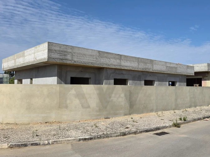 Moradia T4 para Venda em Alhos Vedros Foto 16