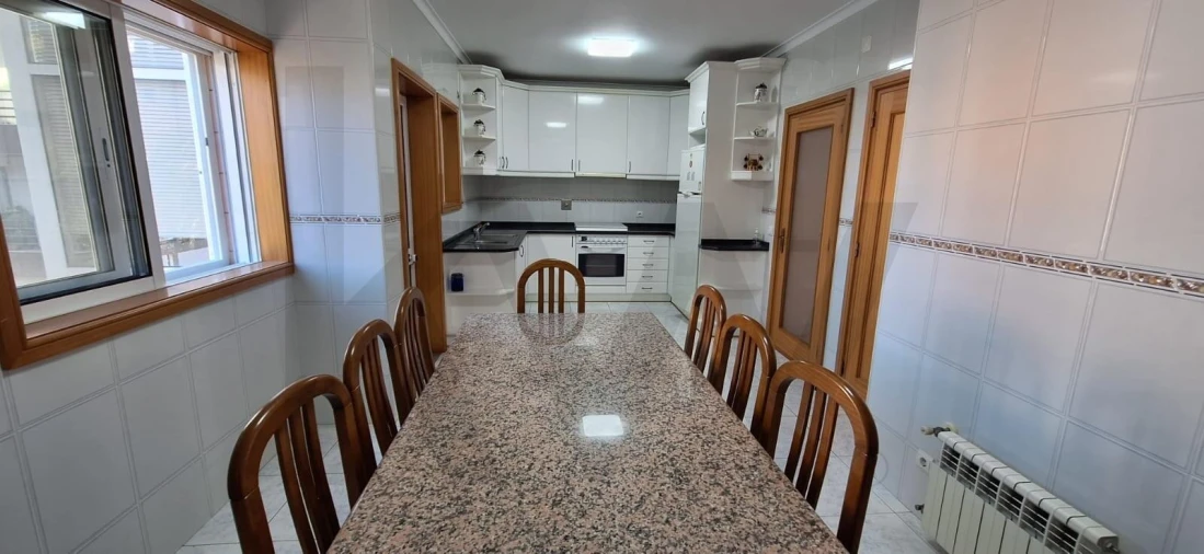 Apartamento T3 para Arrendamento em Santa Maria da Feira, Travanca, Sanfins e Espargo Foto 20