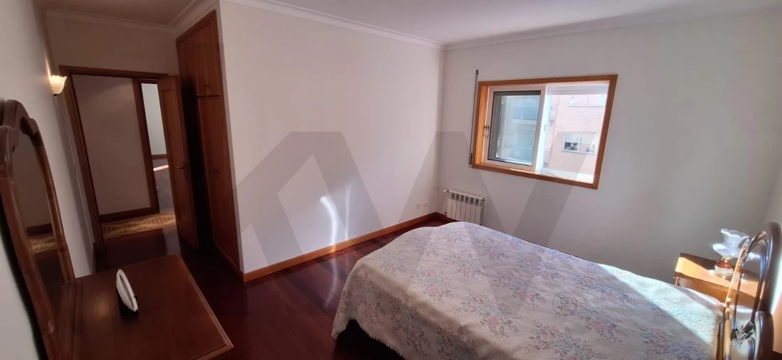 Apartamento T3 para Arrendamento em Santa Maria da Feira, Travanca, Sanfins e Espargo Foto 13