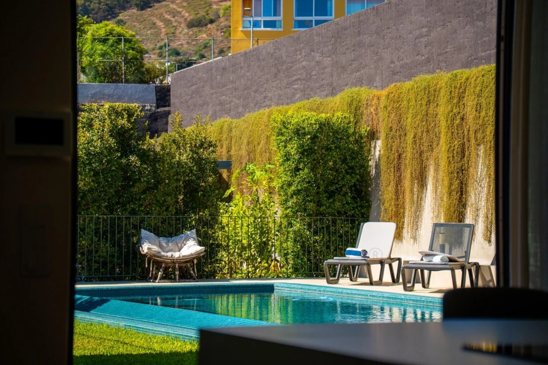 Moradia T3 para Venda em Caniço Foto 11